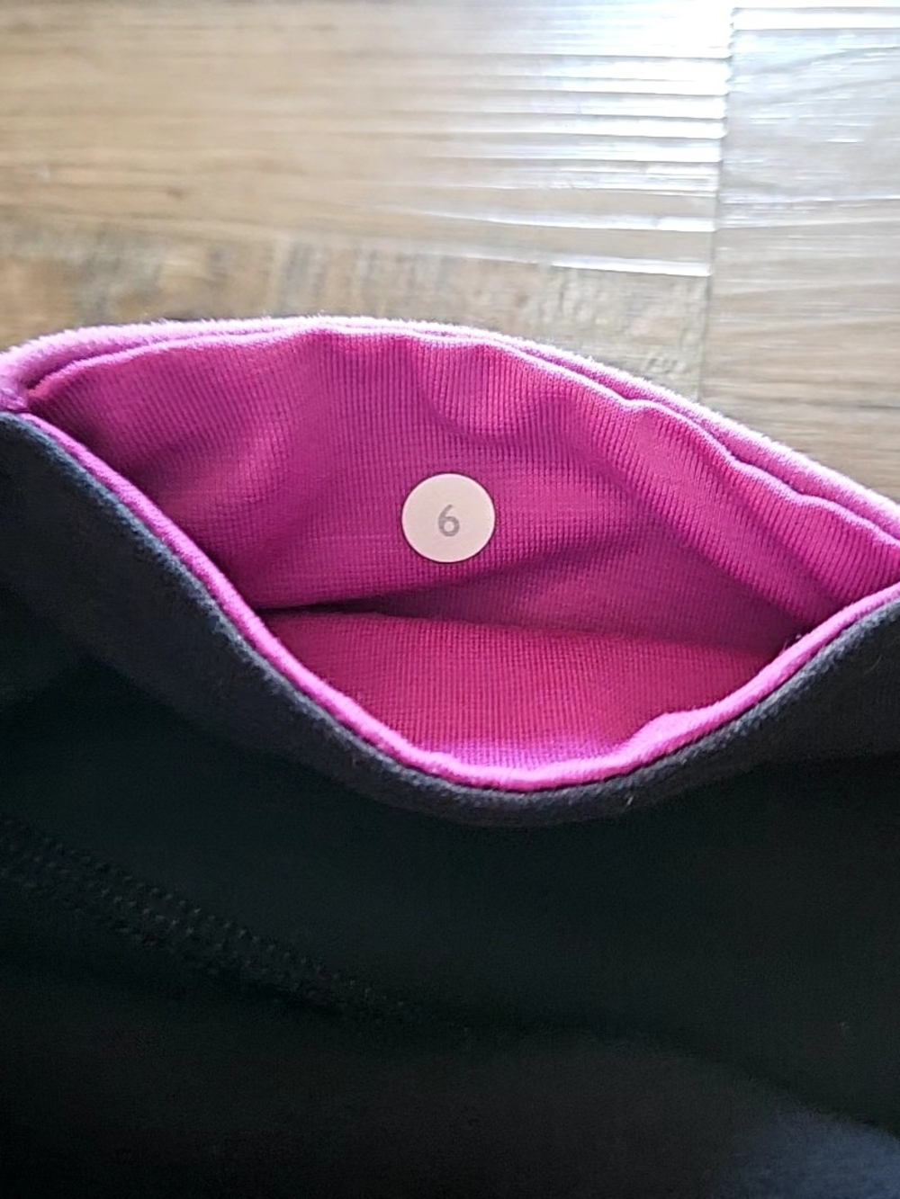 Lululemon Plum Pink & Black Reversible Capri Leggings - Picture 8 of 10